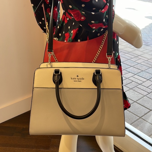 Kate Spade Madison Colorblock Saffiano Leather Medium Satchel
Platinum Grey
NWT - Picture 10 of 16